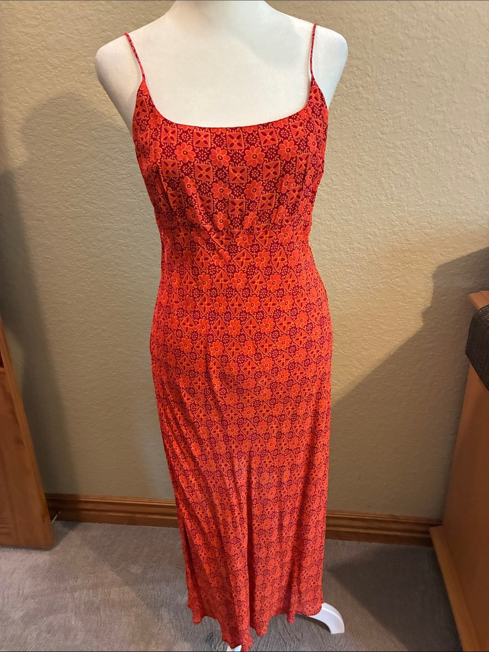 Vintage Angie, red and orange floral spaghetti strap midi dress.EUC